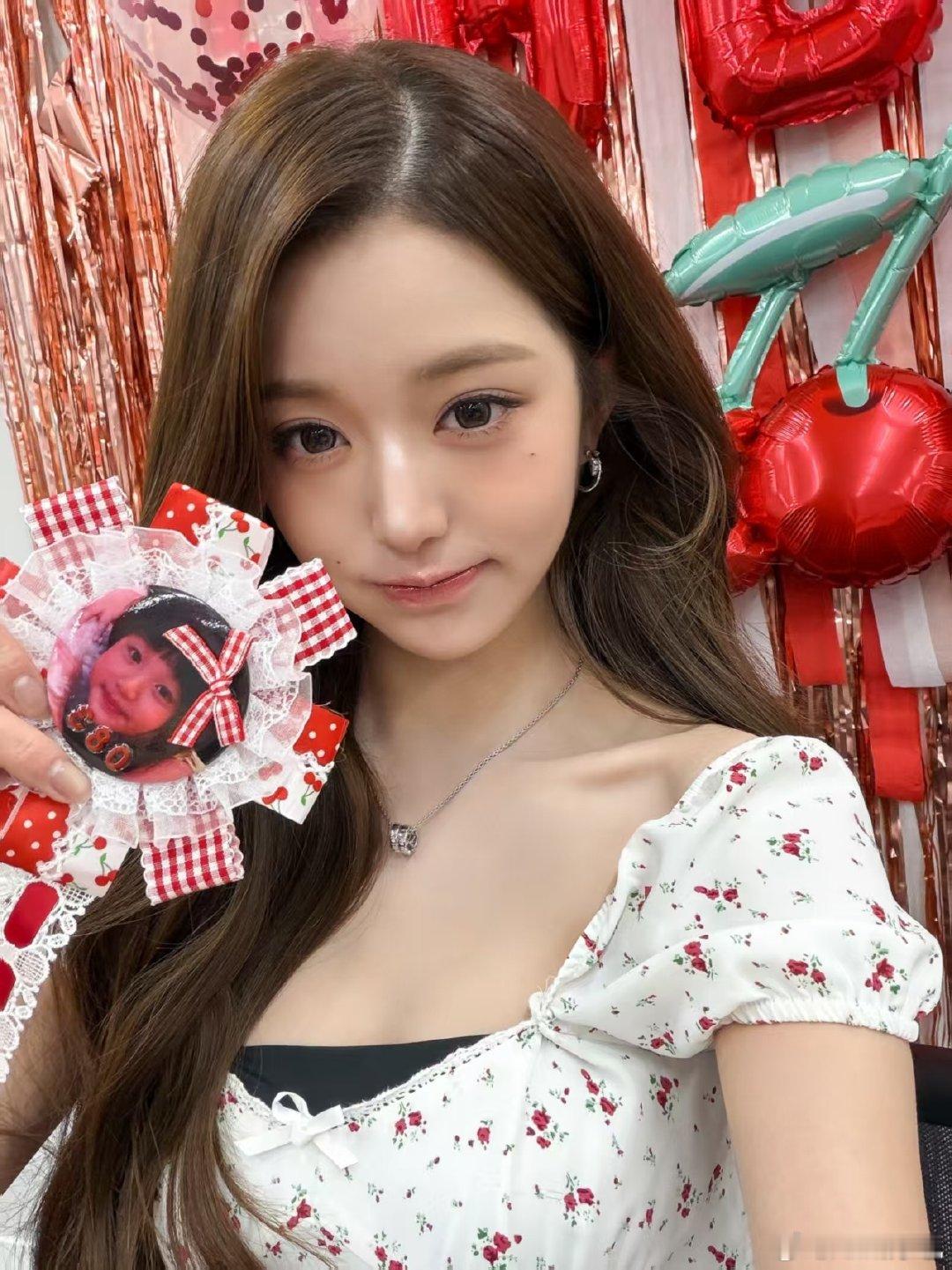 #张元英[超话]##张元英0831生日快乐# 
元英小姐 ​