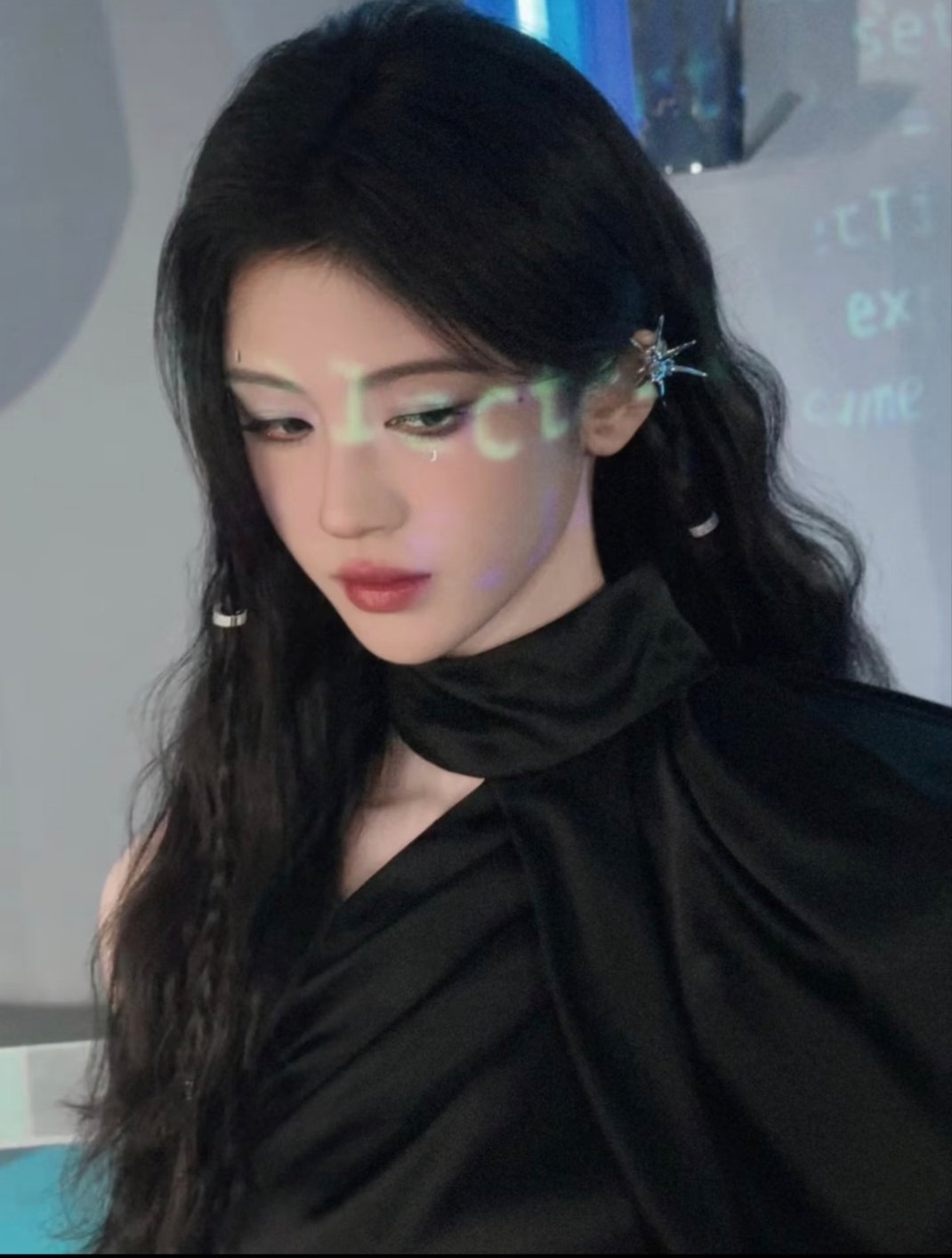 鞠婧祎丨第618号仿生机器人🦾 ​