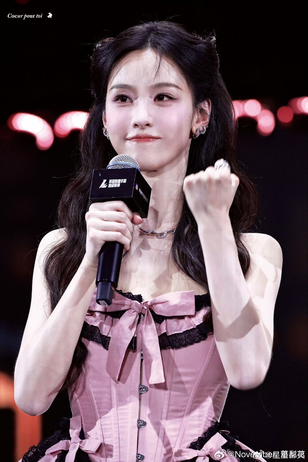 #陈都灵余九琪# cdl#谎言之躯# 

𝓨𝓸𝓾 𝓬𝓱𝓪𝓼𝓮 𝓽𝓱𝓮 𝔀𝓸𝓻𝓵𝓭, 𝓘 𝓬𝓱𝓪𝓼𝓮 𝔂𝓸𝓾𝓻 𝓫𝓪𝓬𝓴.你追世界 我追逐你的背影



陈都灵|白幼薇|楚朝|姜小芸|慕容秋|雾妄言|余九琪| ​