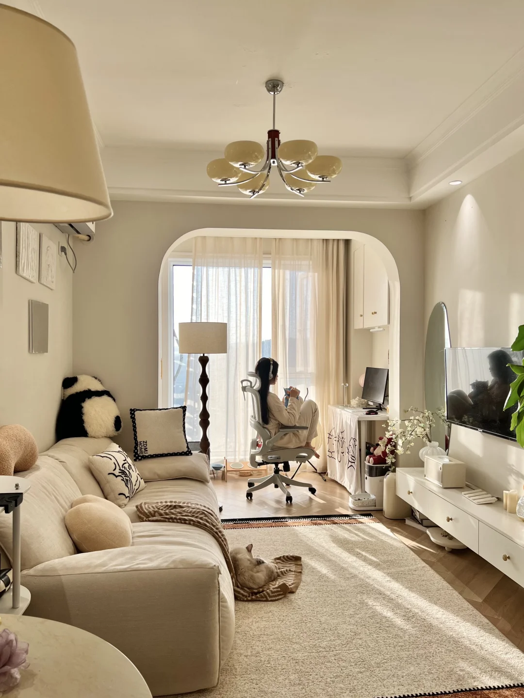 我有一套很小很小的房子🏠，它只有37㎡