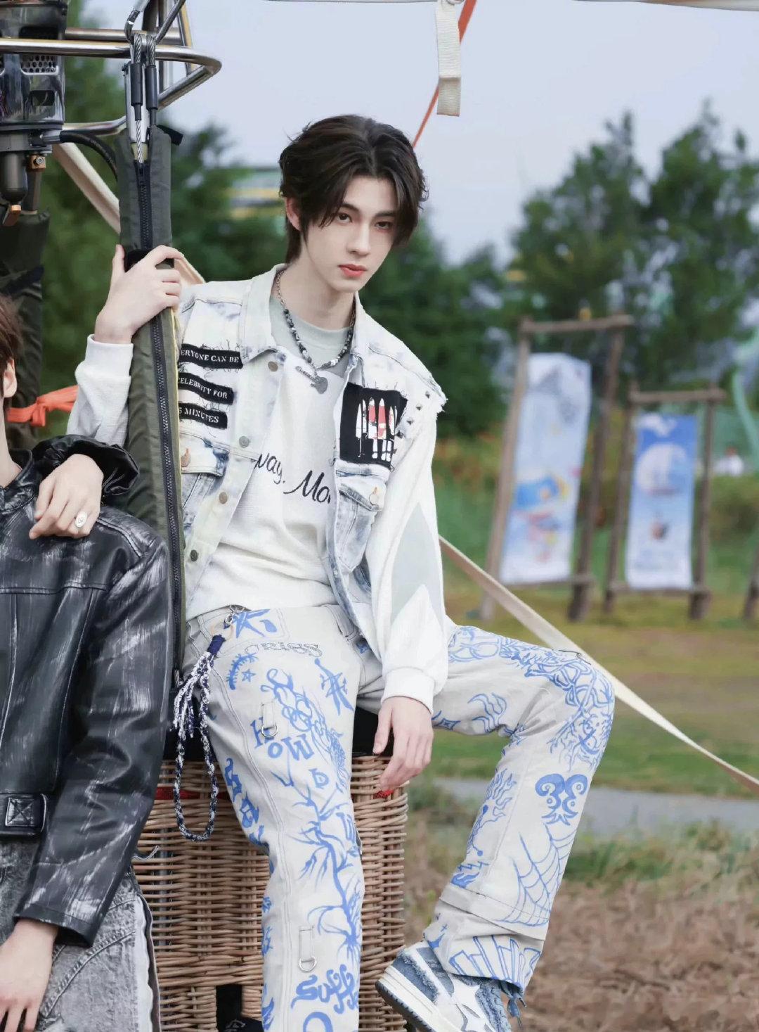老爸年轻好潮，哈哈#奥利OLLIE[超话]#​