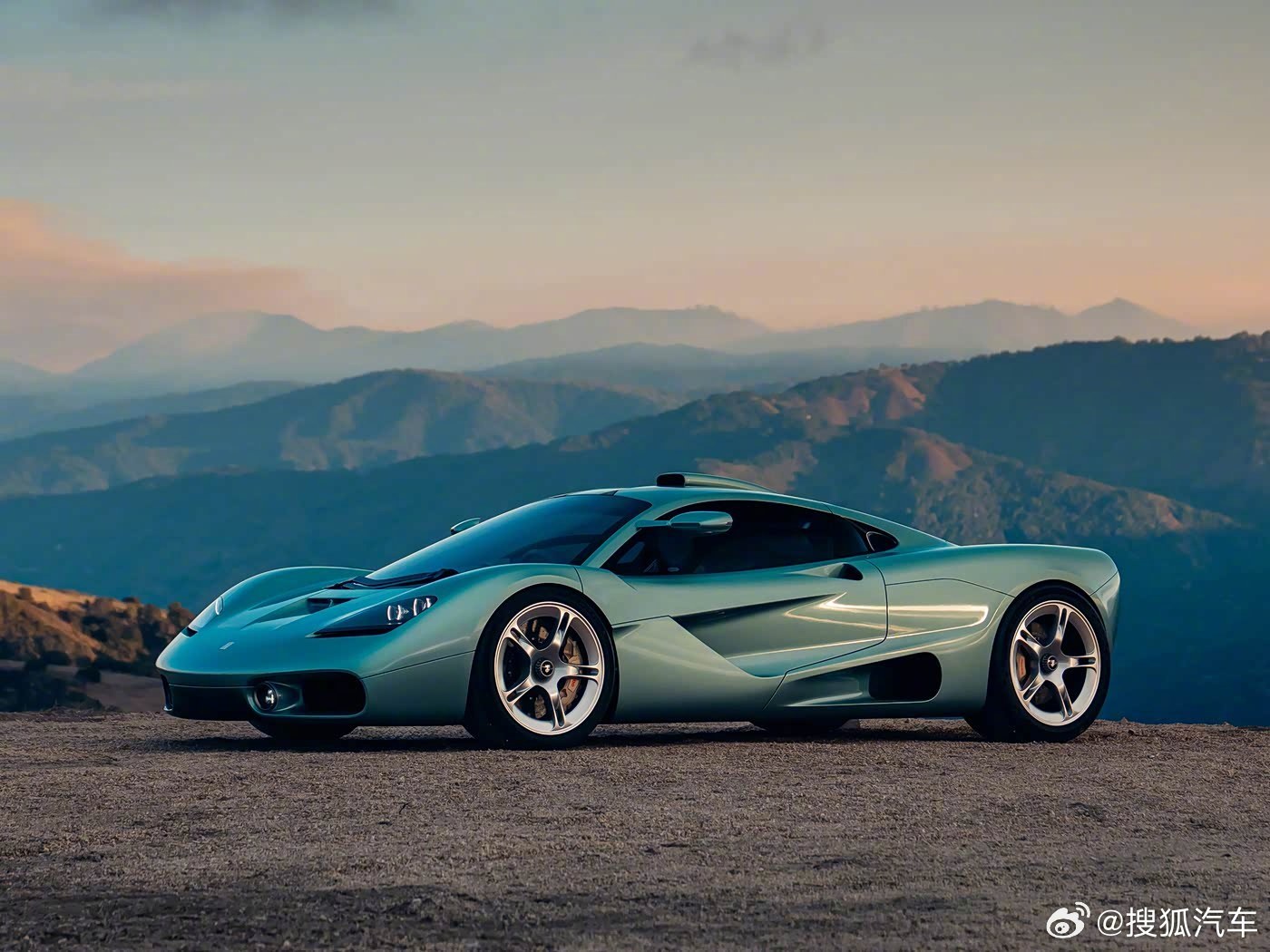 【三座布局致敬迈凯伦F1！Gordon Murray S1正式发布】这...