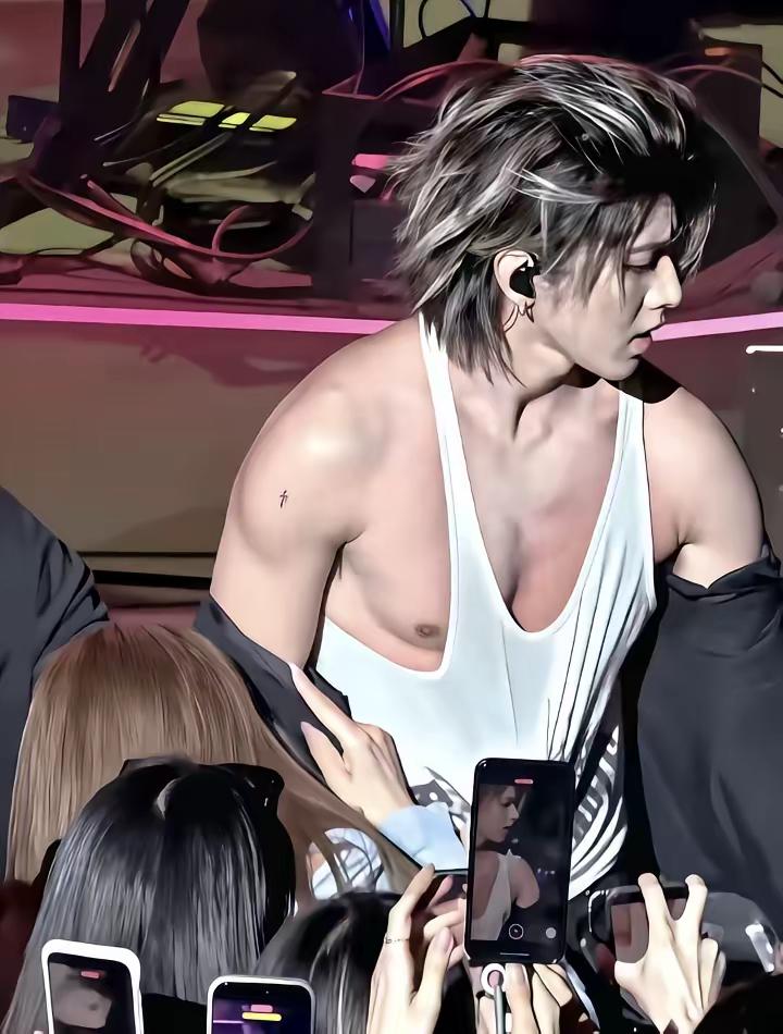 @蔡徐坤
