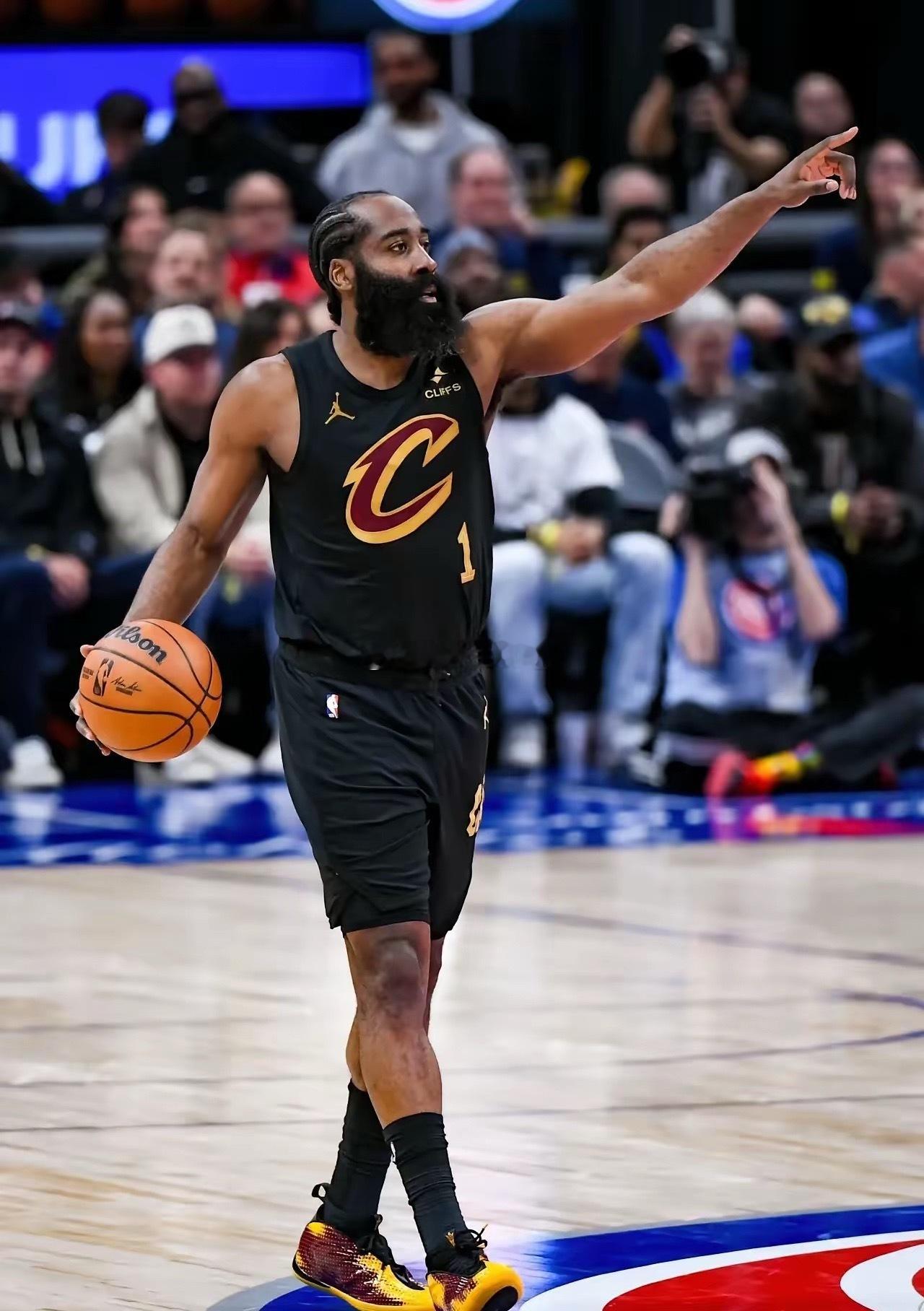 排队给哈登道歉！天王山封神一战，他用实力撕碎所有质疑  NBA季后赛东...