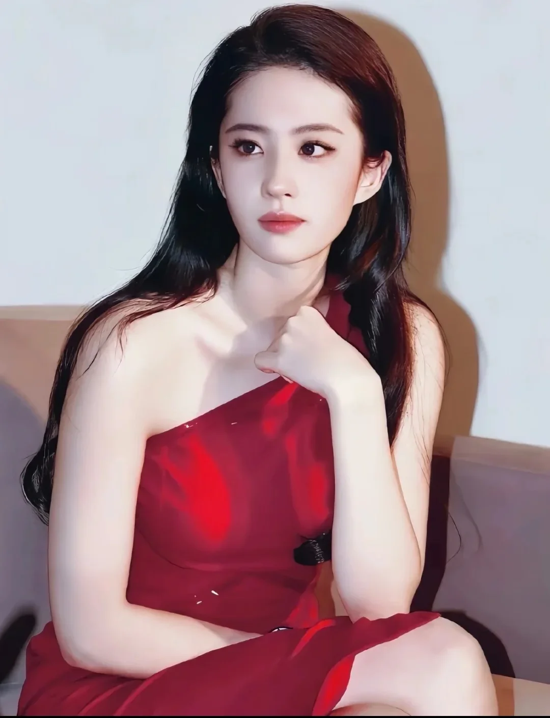 真人比这个还美！