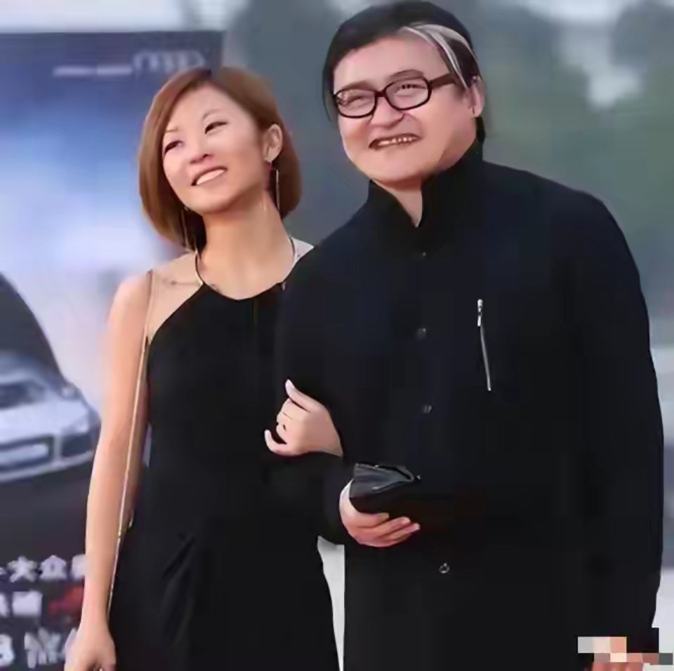 原来他是刘欢的女婿，长相帅气，履历优秀，难怪能娶到刘一丝！ ​