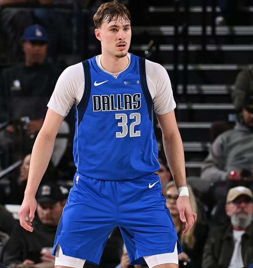 数据全面碾压！弗拉格力压克尼佩尔当选最佳新秀 NBA官方公布最终得票...