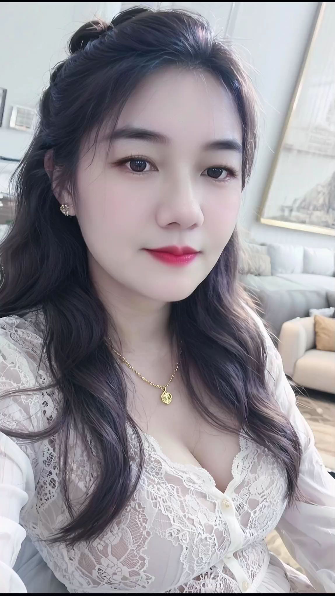 乱花的钱，放纵的夜，偷过的懒，动过的情，我都在为自己走错的路买单。