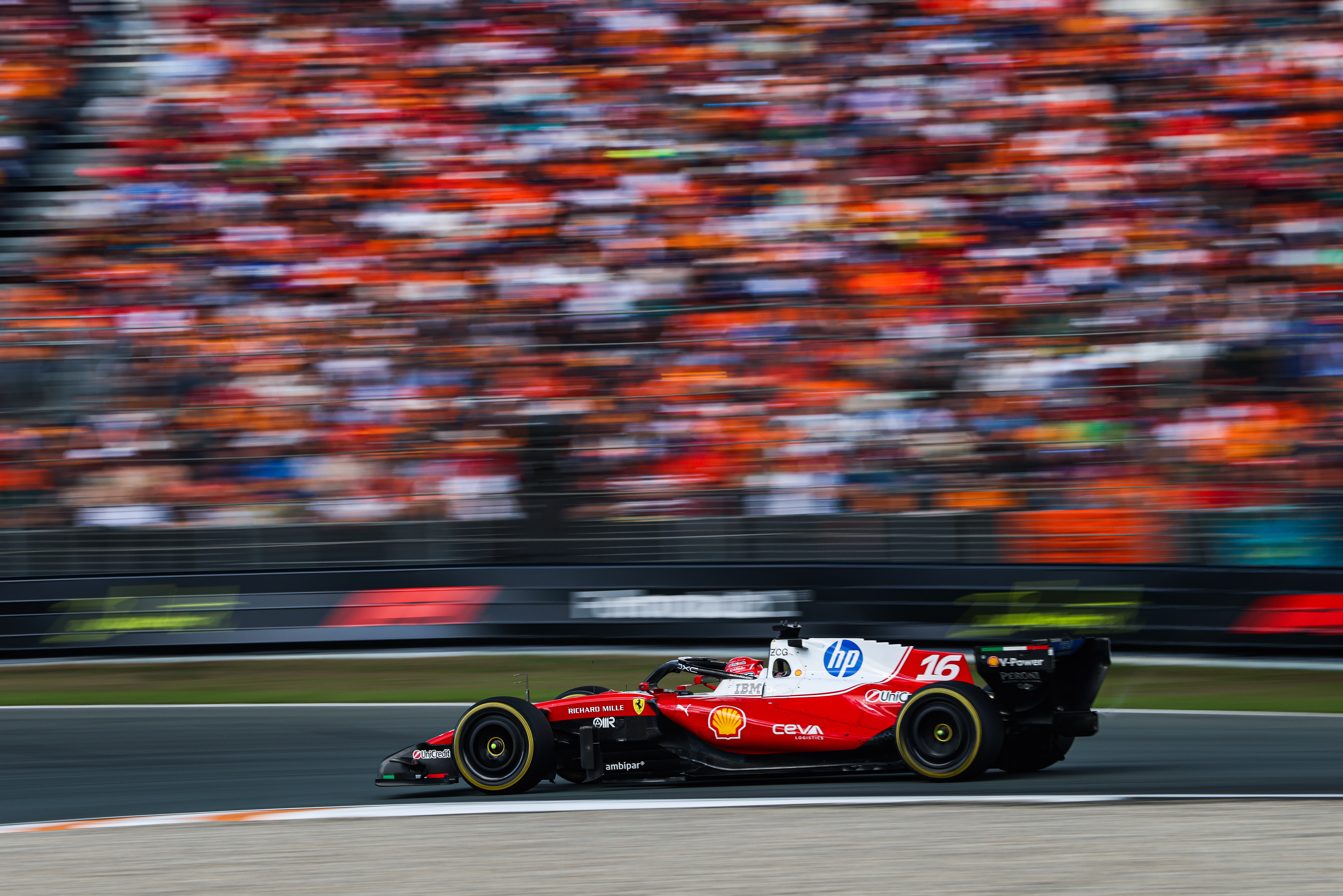 🎙️【#2026F1荷兰大奖赛# 正赛赛后声音🇳🇱】

夏尔·勒克莱尔：我们的速度一直很强劲，直到最后一刻我都坚信这一点，因为我们和乔治·拉塞尔的差距并不大。我们的运气不太好，虚拟安全车的出动时机对我们来说并不理想。不过，我们在轮胎管理方面做得不错，我很享受超越奥斯卡·皮亚斯特里的那次。 ​