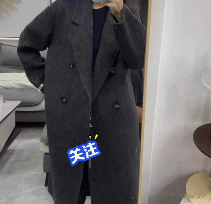 到底丝袜配什么衣服好看? 丝袜穿搭。到底丝袜配什么衣服好看？ 今天出门...