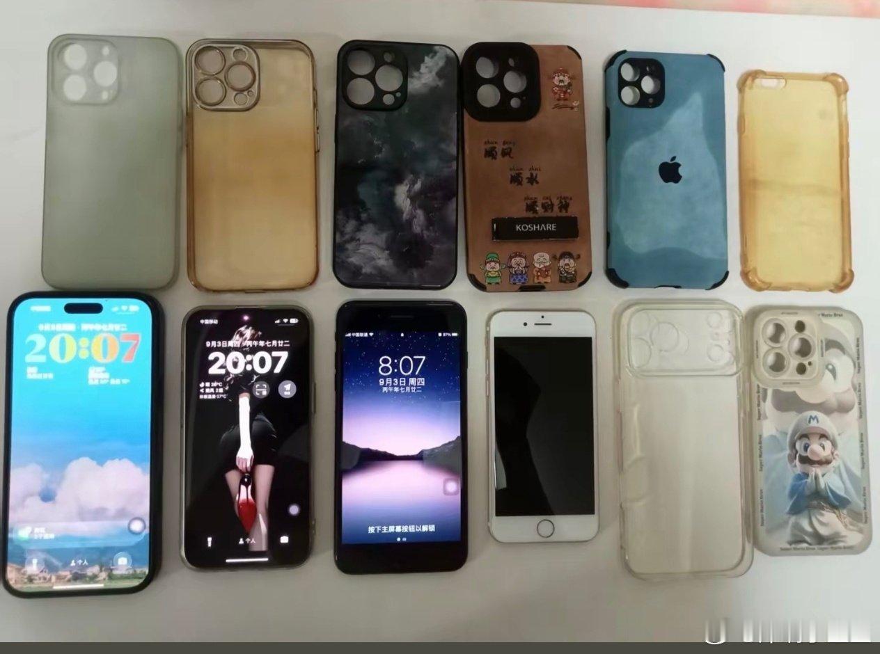 #iPhone18把祖传配色都叫回来了#每次iphone配色都拿出来单独讨论，还讨论的热闹，我就想问问，有几个人用iphone不套手机壳的？[泪奔]

想起了当年很经典的一句，乔布斯呕心沥血，费尽功夫把iPhone削薄0.1毫米，结果用户贴一张膜、套上厚厚的手机壳，所有努力全部白费。 ​