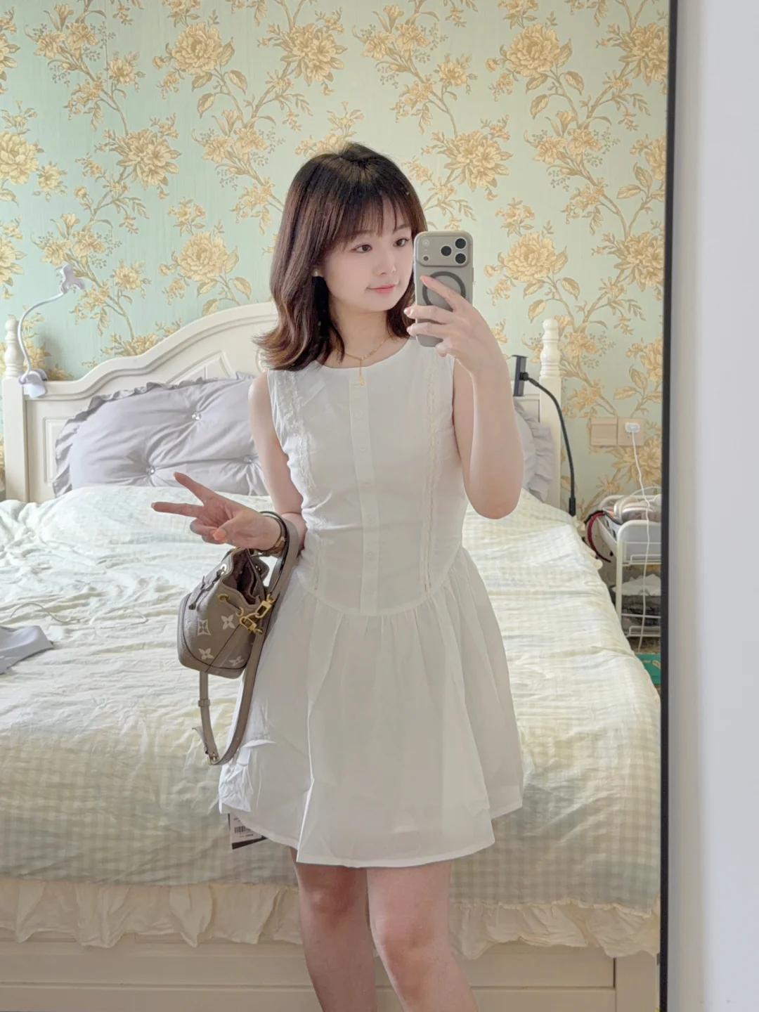 153cm48kg｜微胖小个子初恋白裙～