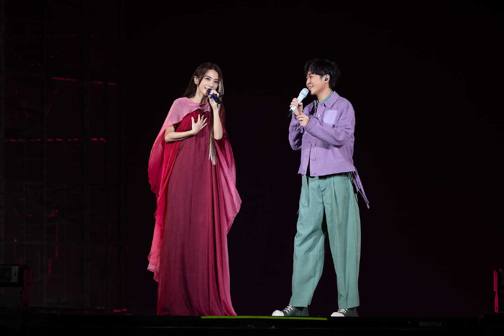 青峰转发田馥甄新专辑预告🥺🥺🥺难道合作了？！

#田馥甄第六张个人专辑##田馥甄新专辑##田馥甄要去什么地方# ​