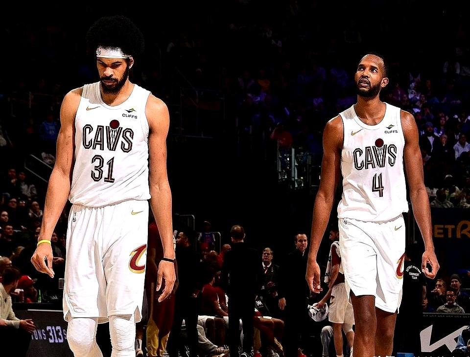 骑士队这俩内线，一个比一个让人挠头。    拿着场均16+7的数据，莫...