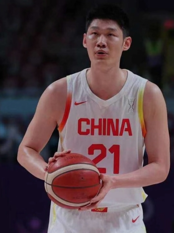 看了胡金秋的发言
我默默做了三个决定

第一个决定：遇到失败别先怨天尤人，先找找自己哪里没做好。

第二个决定：遇事要稳住心态，输赢只是一场结果，别被一次失利直接打垮。

第三个决定：只要还在场上，就拼尽全力，坚持做好自己该做的事。

看完赛后采访真的挺感慨的，胡金秋没有找借口，坦然承认全队打得不够
