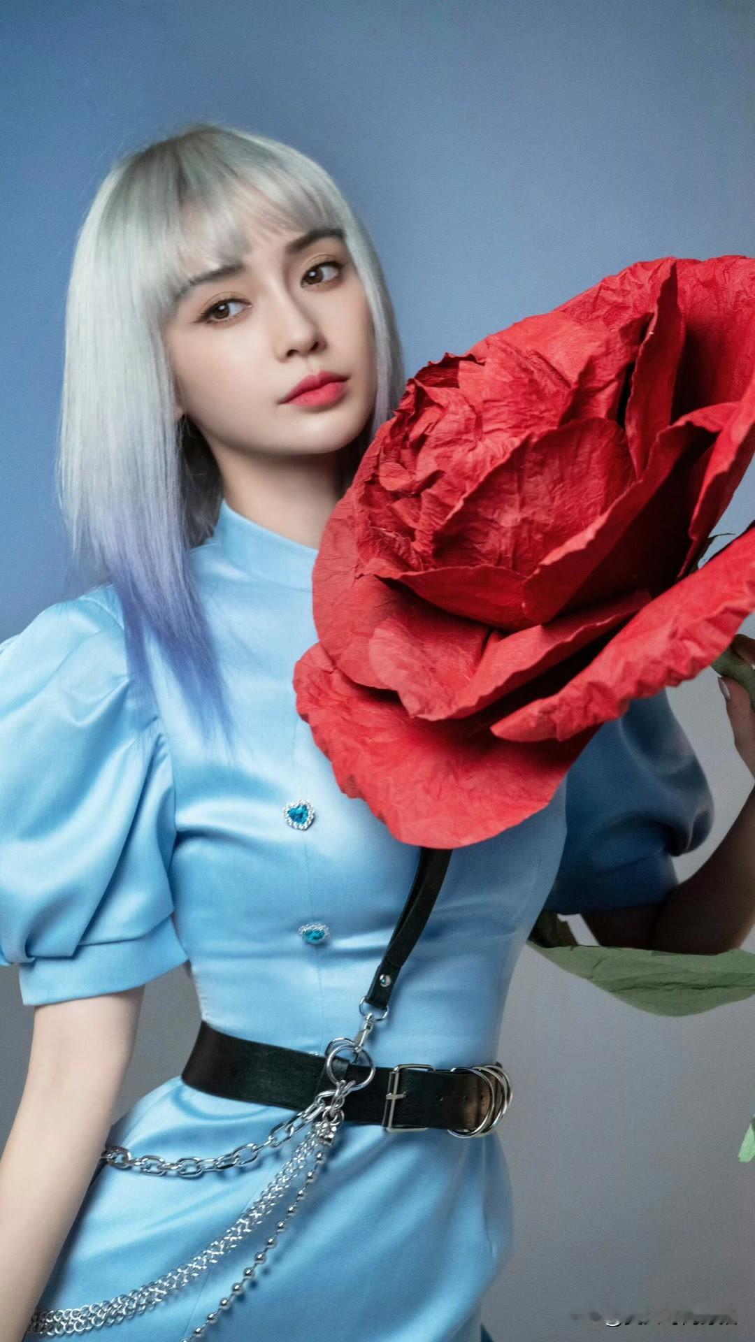 时尚美女，喜欢吗？