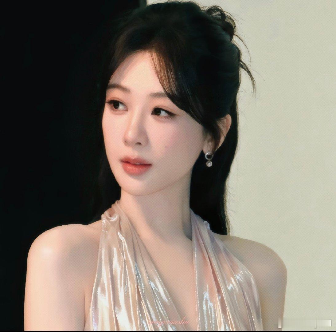 #杨紫[超话]#  踩踩贴 ​