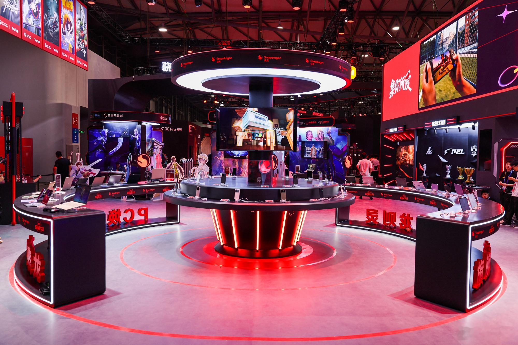 今年逛ChinaJoy，真心建议给骁龙主题馆留足时间，逛完了绝对让你不...