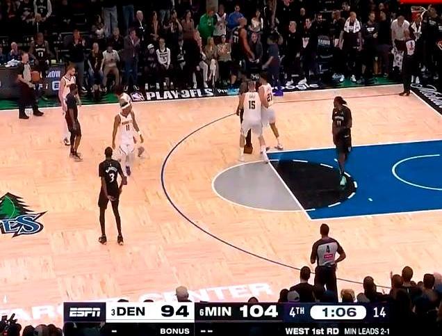 两大主力后卫伤退，这比赛还怎么打？    森林狼队直接告诉你答案。对阵...