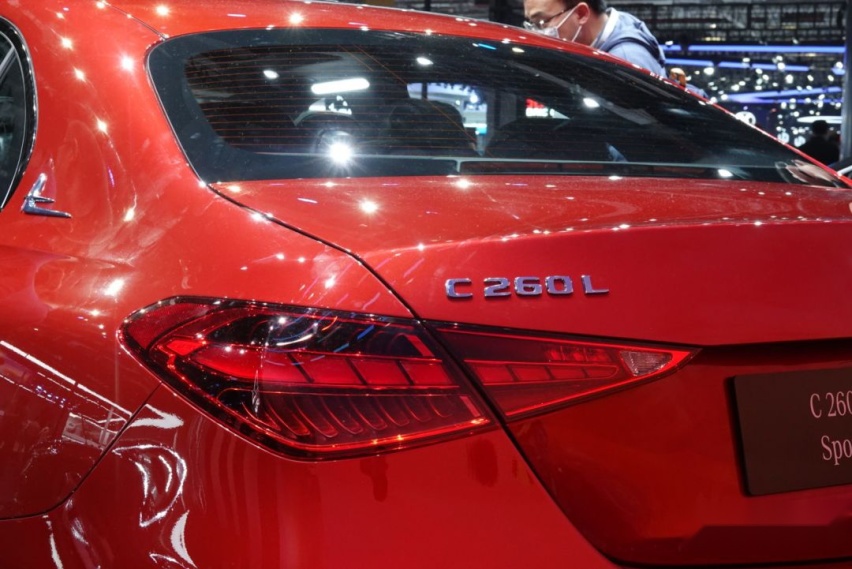 2021上海車展丨大屏更具科技感 新款奔馳C級長軸版首發-圖6