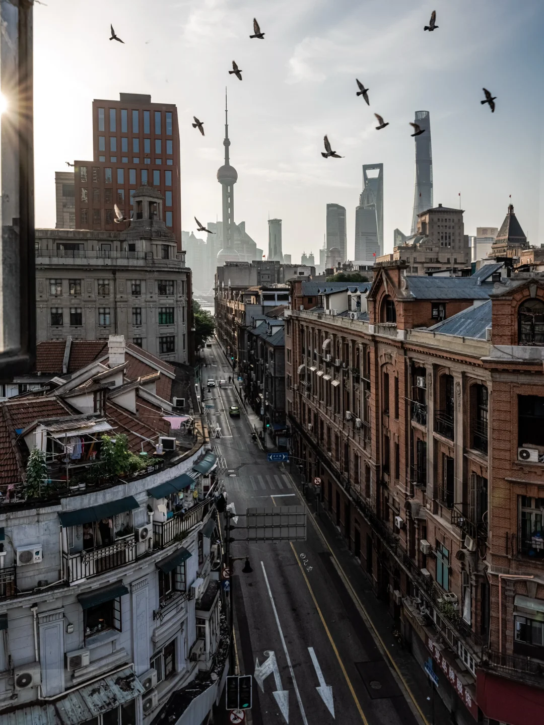 五一来上海拍哪里，从日到夜的citywalk攻略