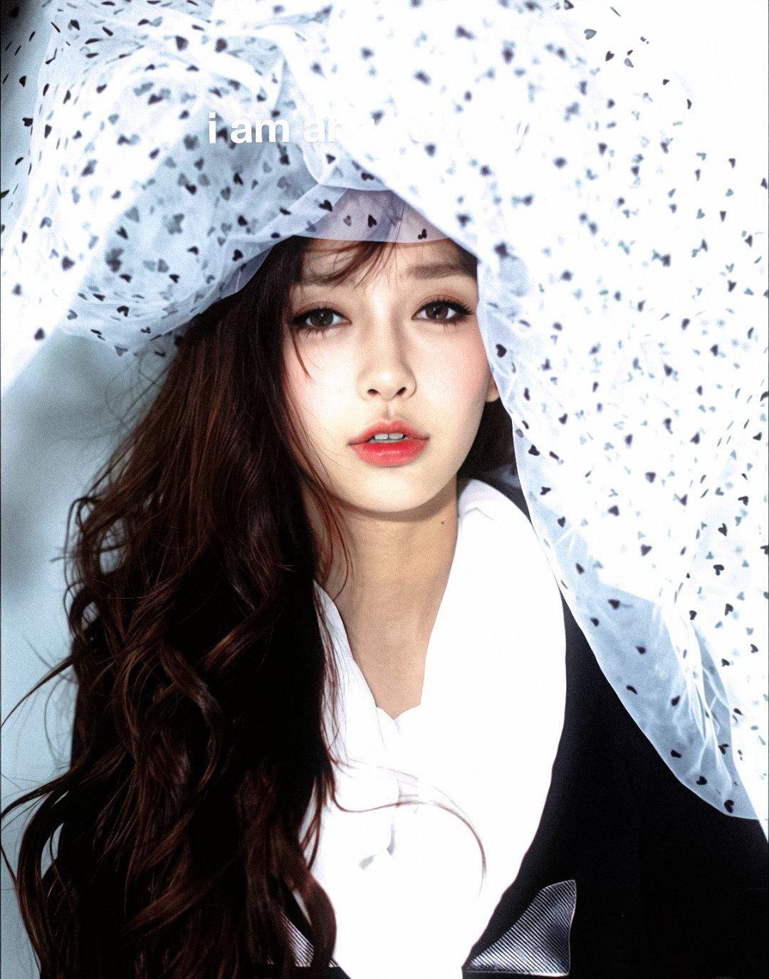 #angelababy[超话]# yy#杨颖# 

姐姐 我们一起过中秋

​