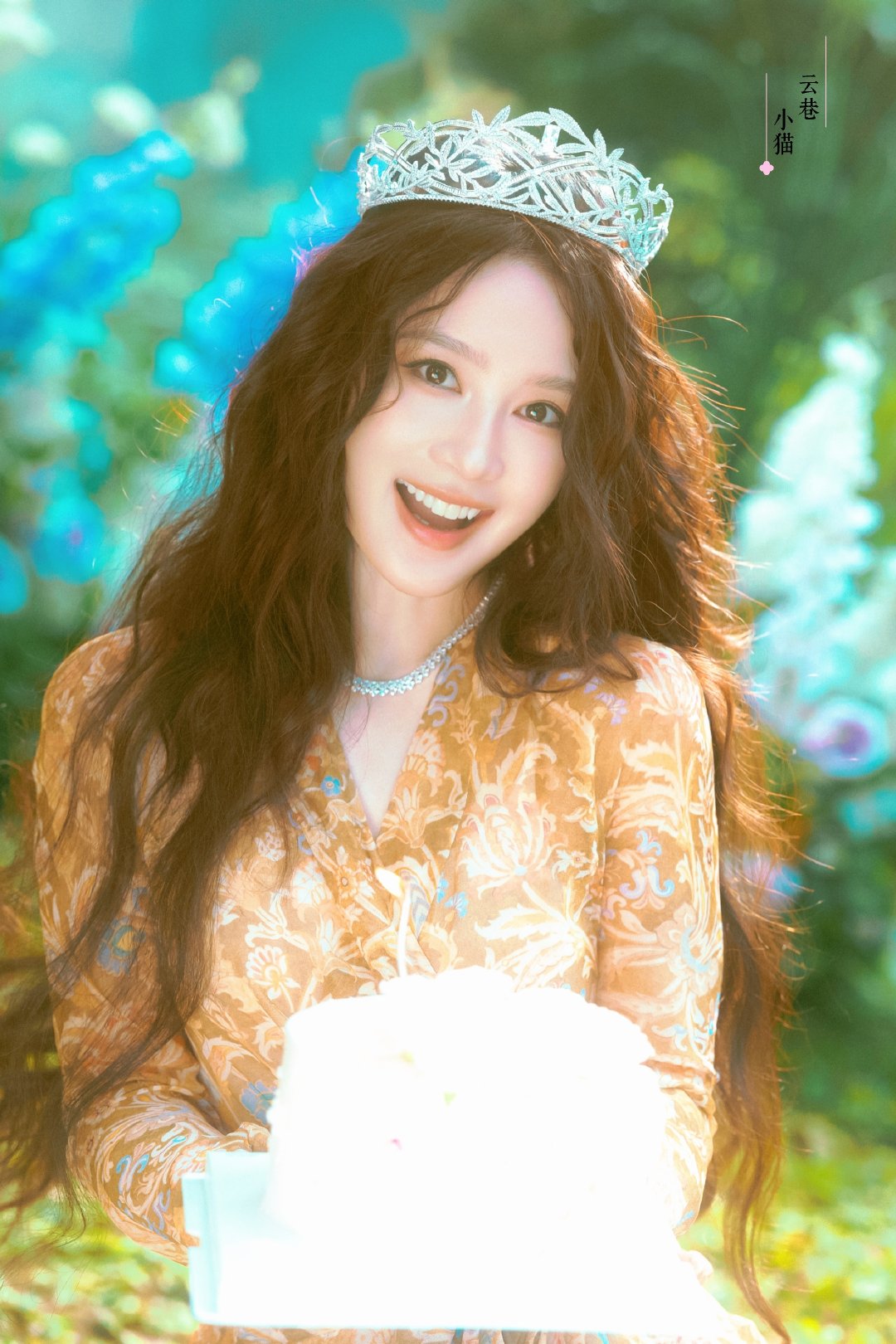 李沁

🌼

#李沁巴黎时装周造型# ​