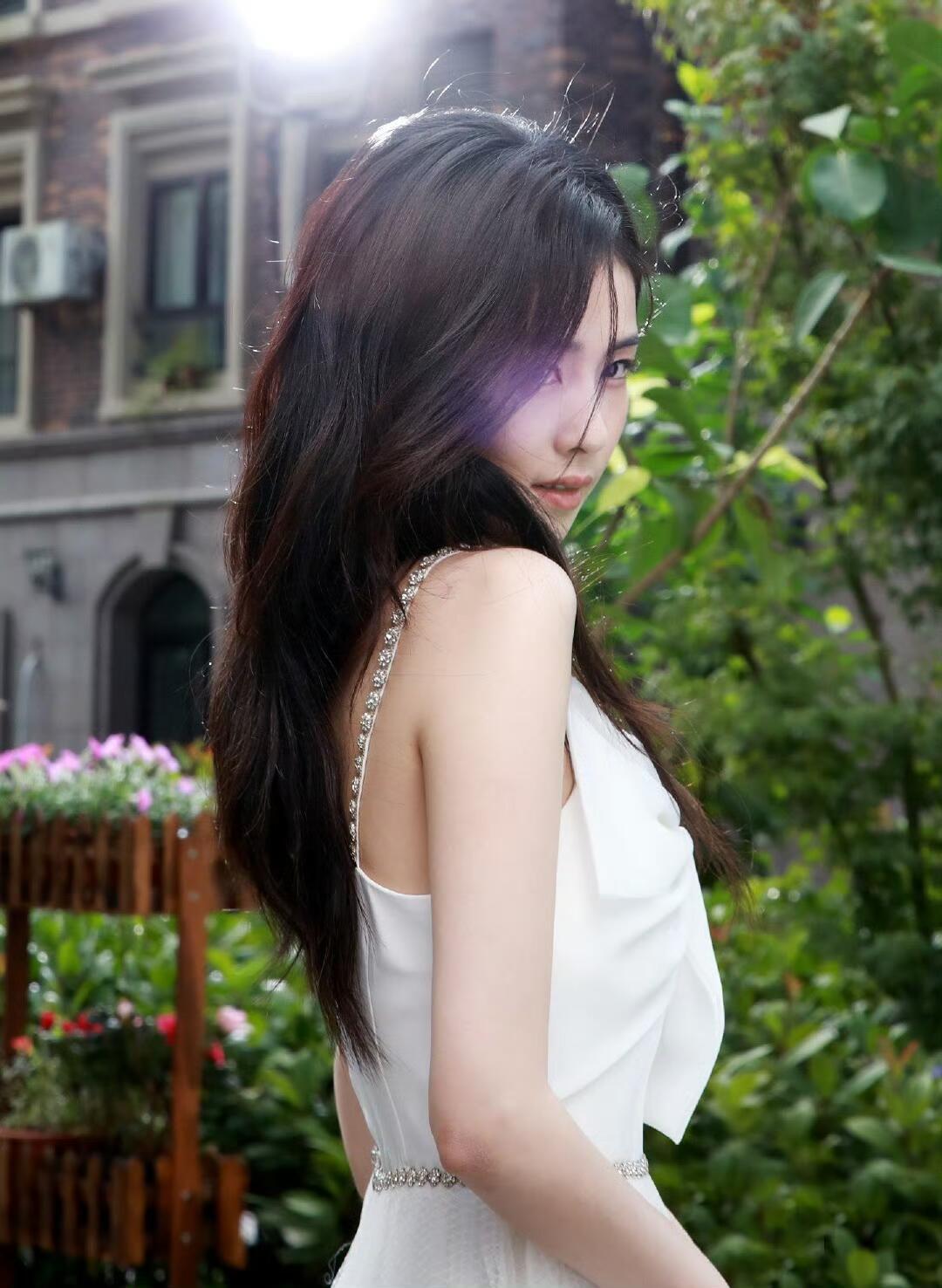 #菠萝原图供应站[超话]# 
推荐白圆圆相似图
赞+评拿 二传标明 ​ ​