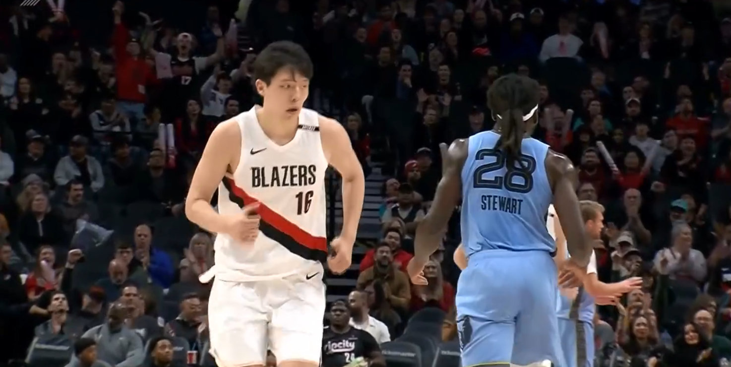小开103:124灰熊杨瀚森登场5'钟3分2篮板1封盖0失误。

做好自己慢慢来💪

#杨瀚森[超话]##波特兰开拓者##nba常规赛##灰熊vs开拓者# ​
