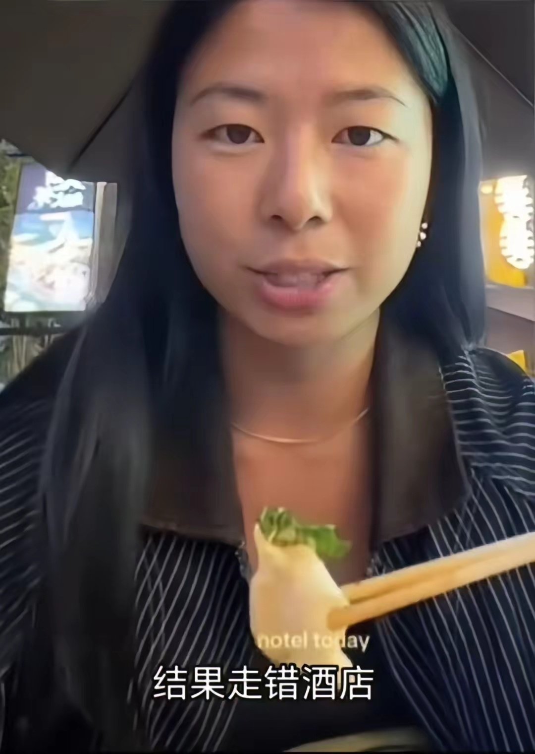 已经不会说中文和看中文的华裔女子，来昆明旅游，吐槽这里的人不会说英语，很影响她的旅游体验。 ​
