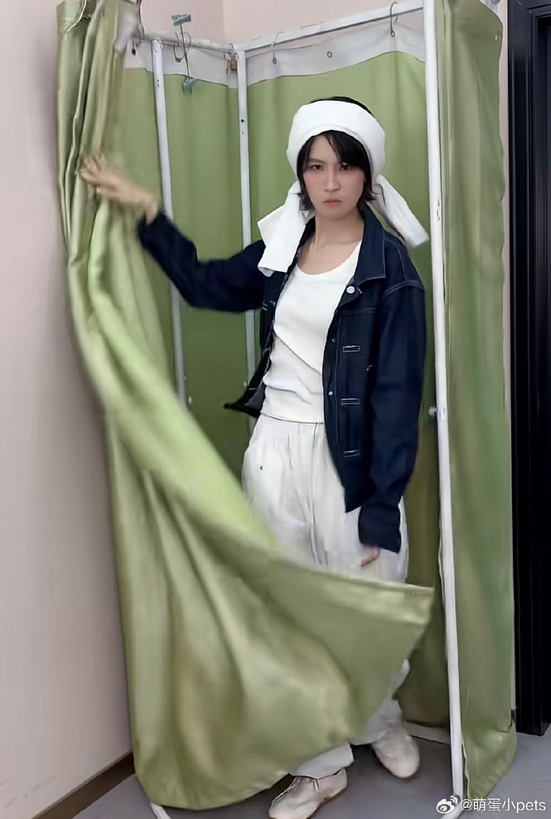 #曾沛慈[超话]#  
老姐，谁惹你了你告诉我 ​