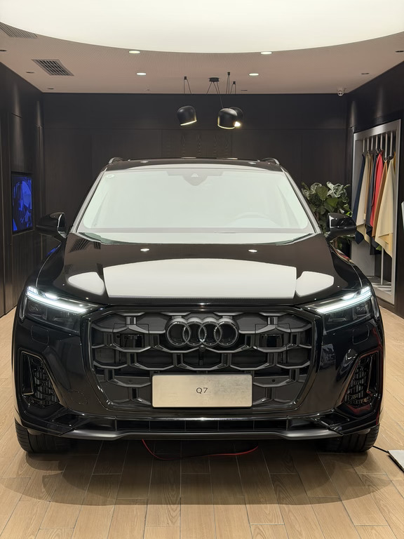 Q7 3.0T黑武士｜7座现车🔥