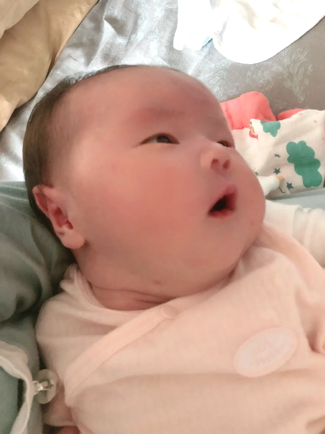 儿保医生说别只对着孩子啊哦喔了～