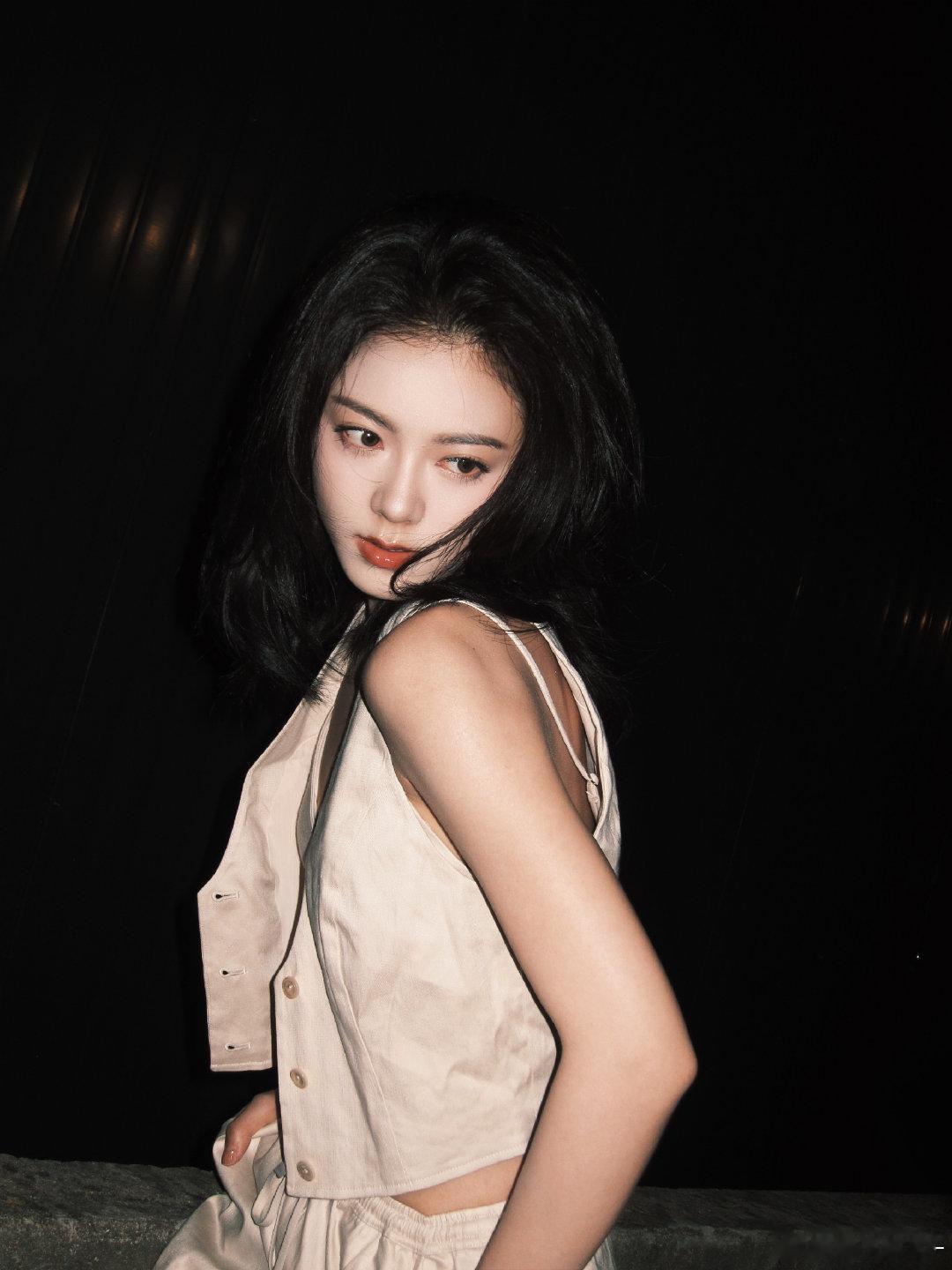 #赵今麦[超话]#  太美了 ​