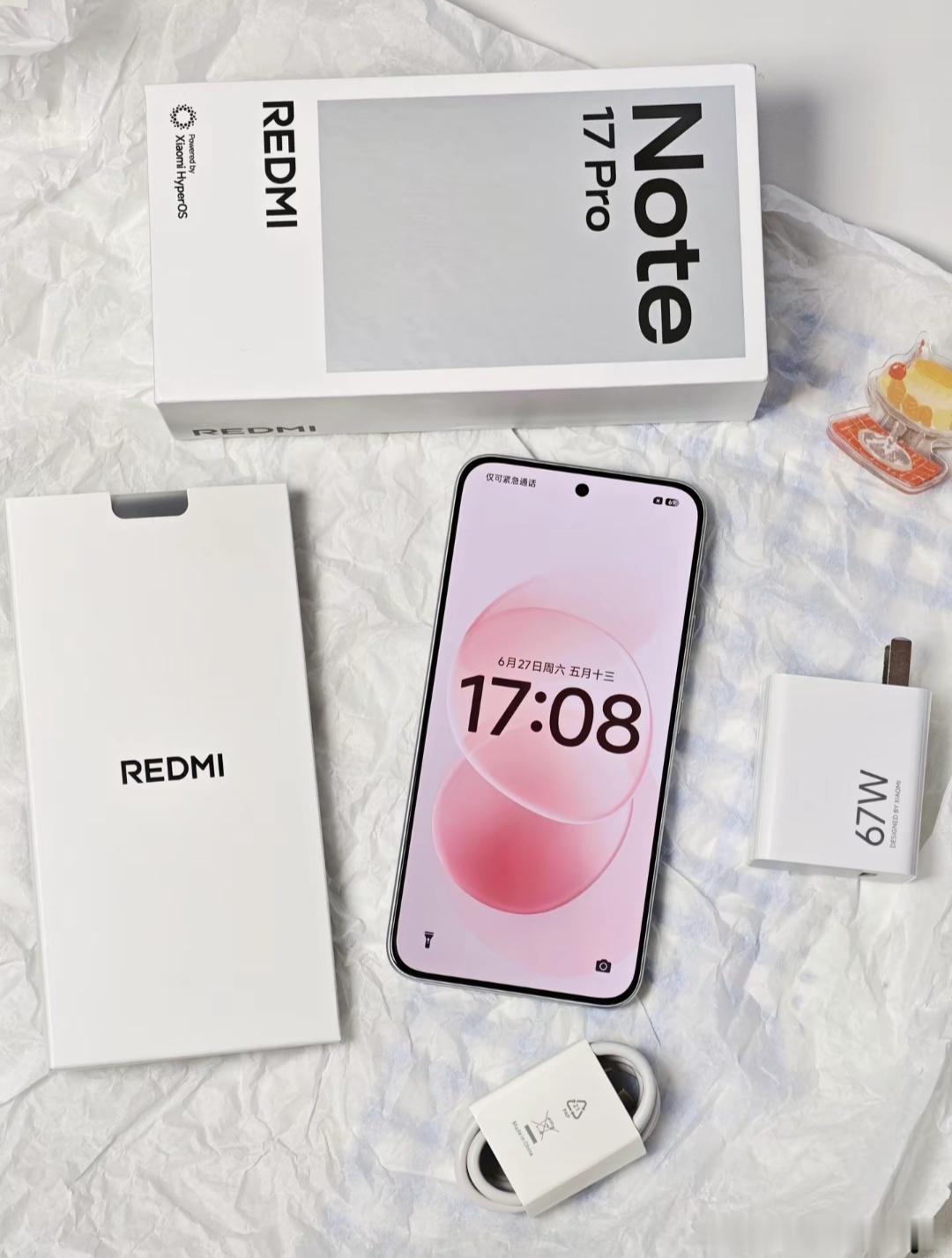 今晚7点，我准时守候在屏幕前，全程观看了REDMI Note 17系列...