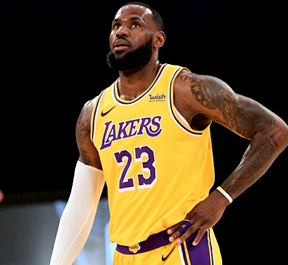 湖人你可千万不要横扫火箭啊！ 今天雷霆也3-0太阳，目前系列赛出现了两...