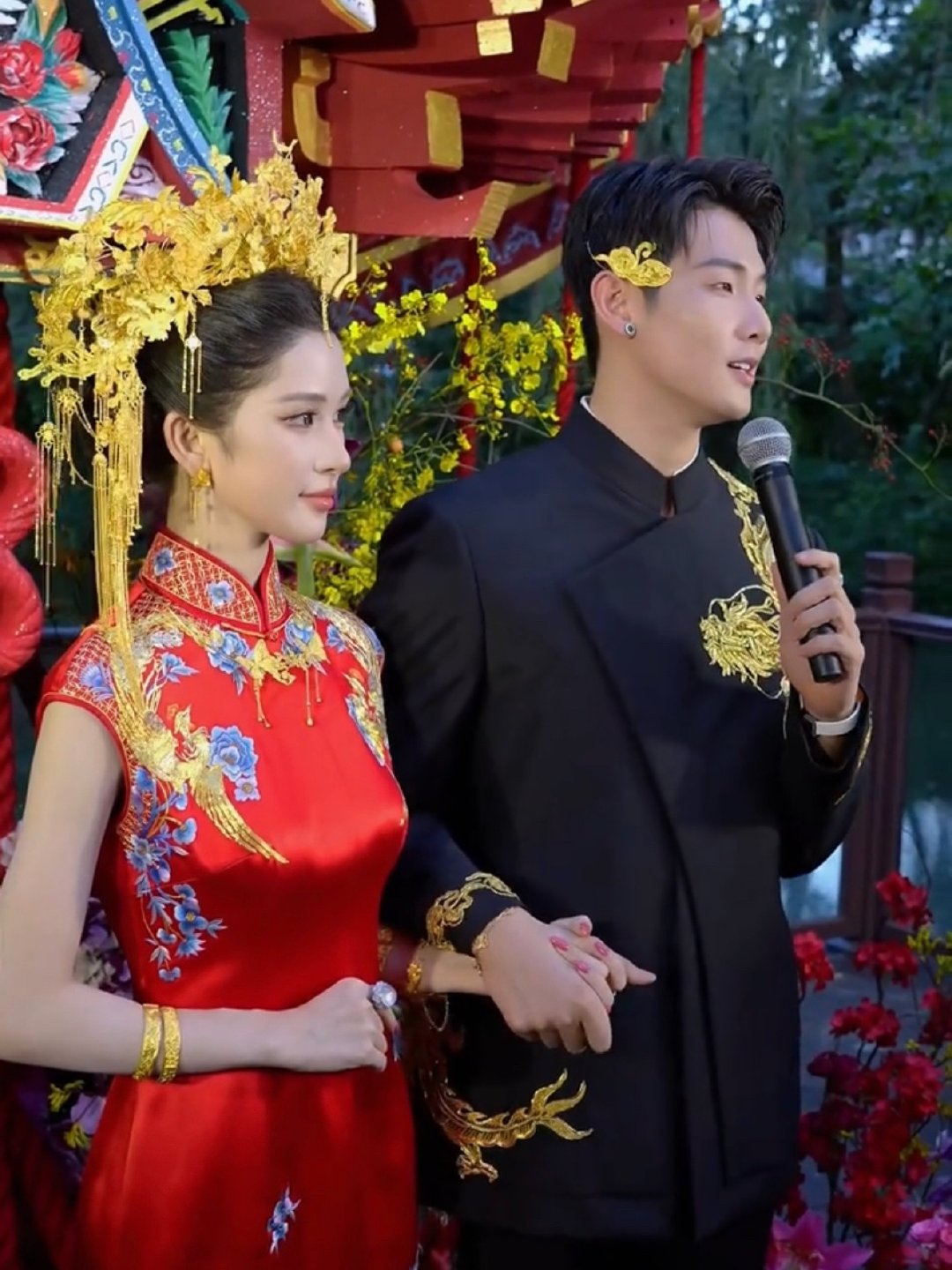 终于办婚礼了！#痞幼是梅尼耶婚礼伴娘##梅尼耶黄婉均举办婚礼# ​