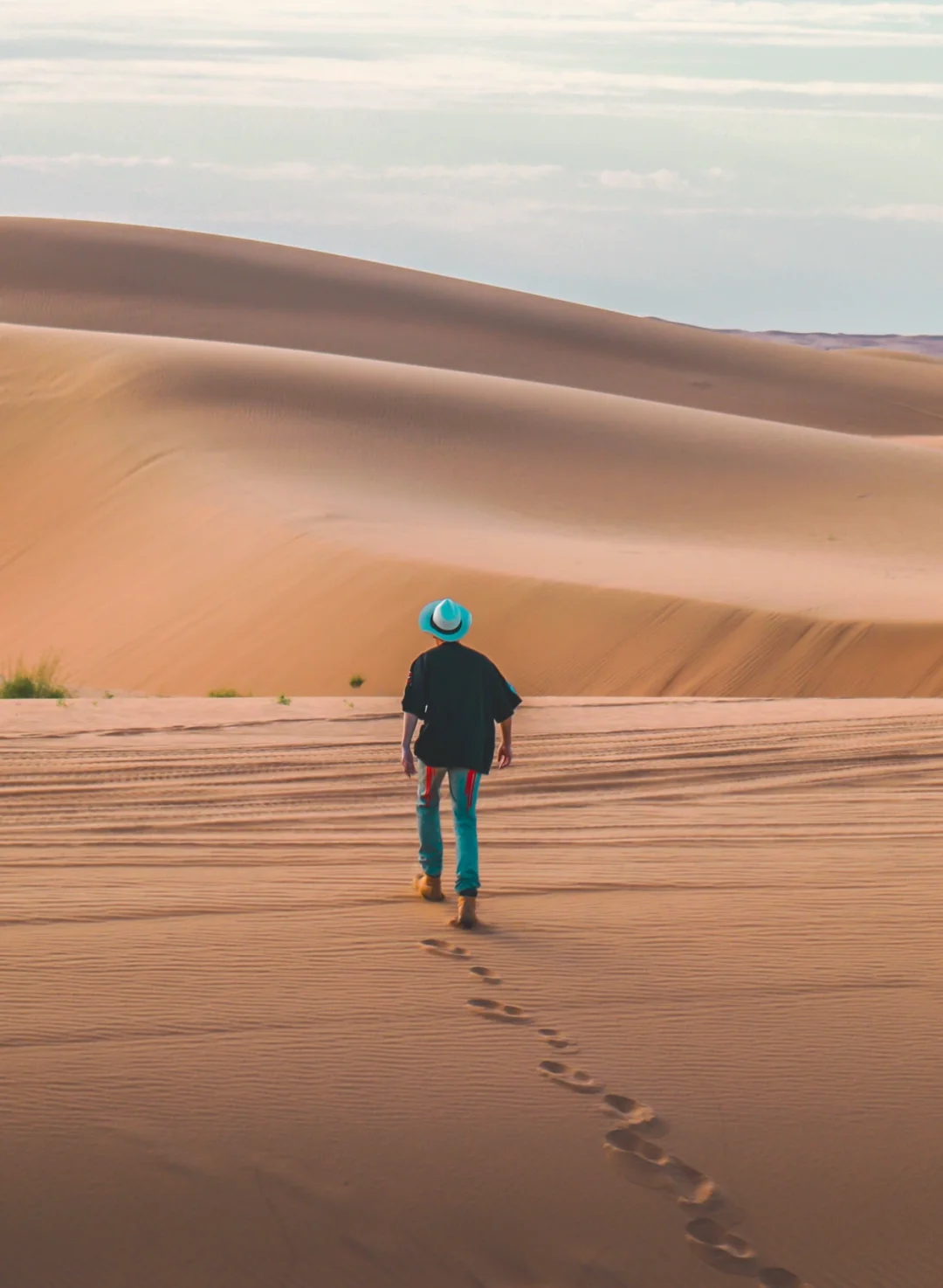 值了！在腾格里沙漠，遇见浪漫的夕阳美景！