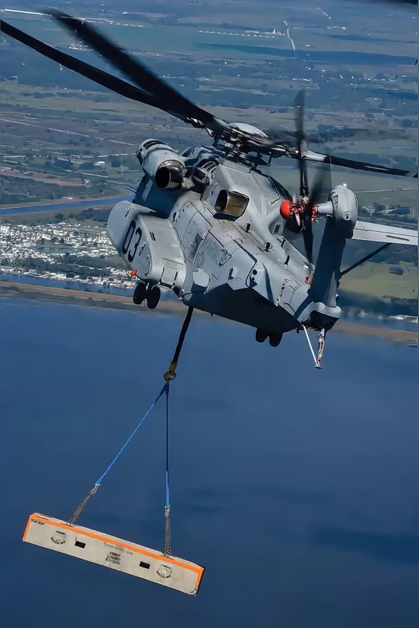 CH-53K“种马王”重型多用途军用直升机