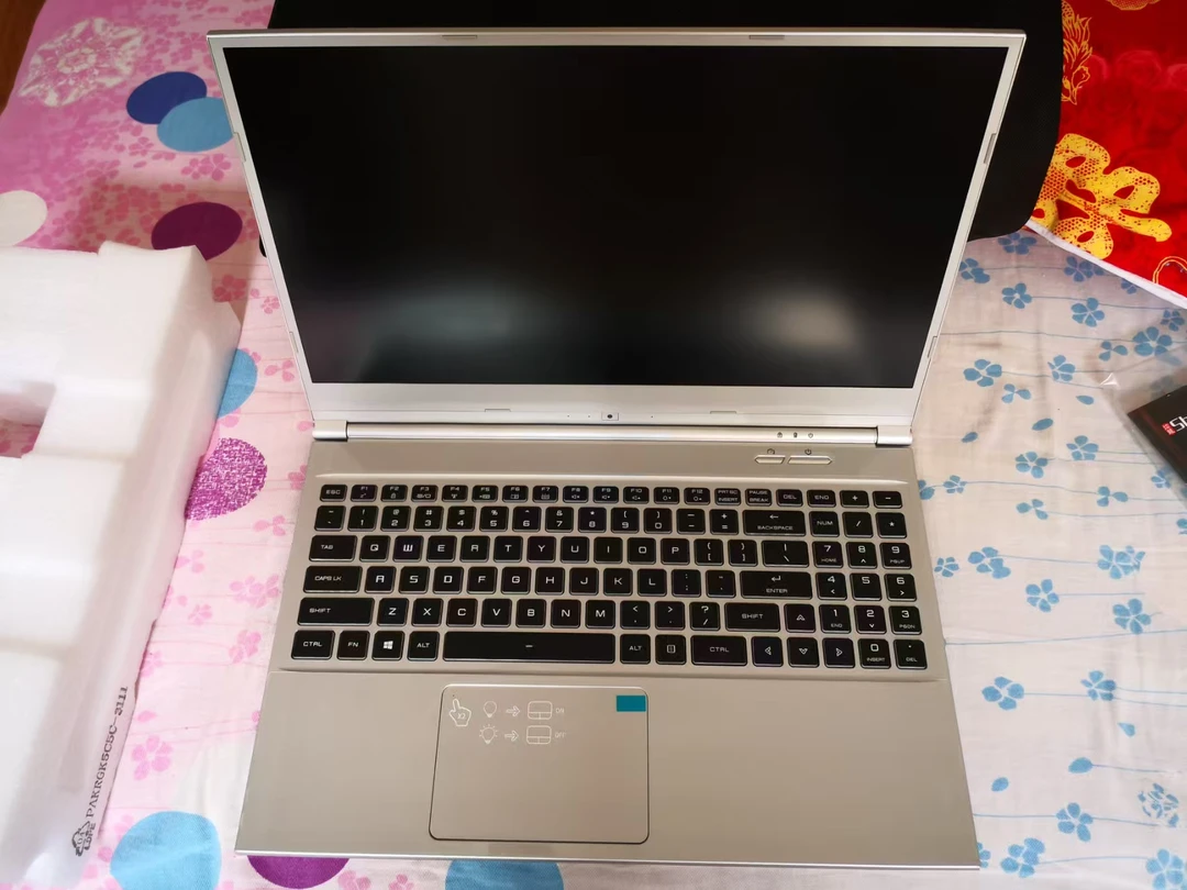 求一块性价比很高的固态硬盘！