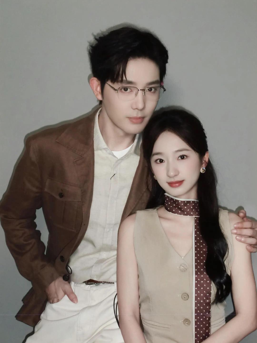 #王晨鹏Alby[超话]# 
 王老师和谭盐盐老师新剧《见你如归》明天开机大吉[给你小心心]
​