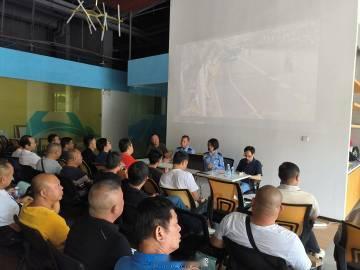 荔湾大队前往运输企业，组织司机开展交通安全知识科普。