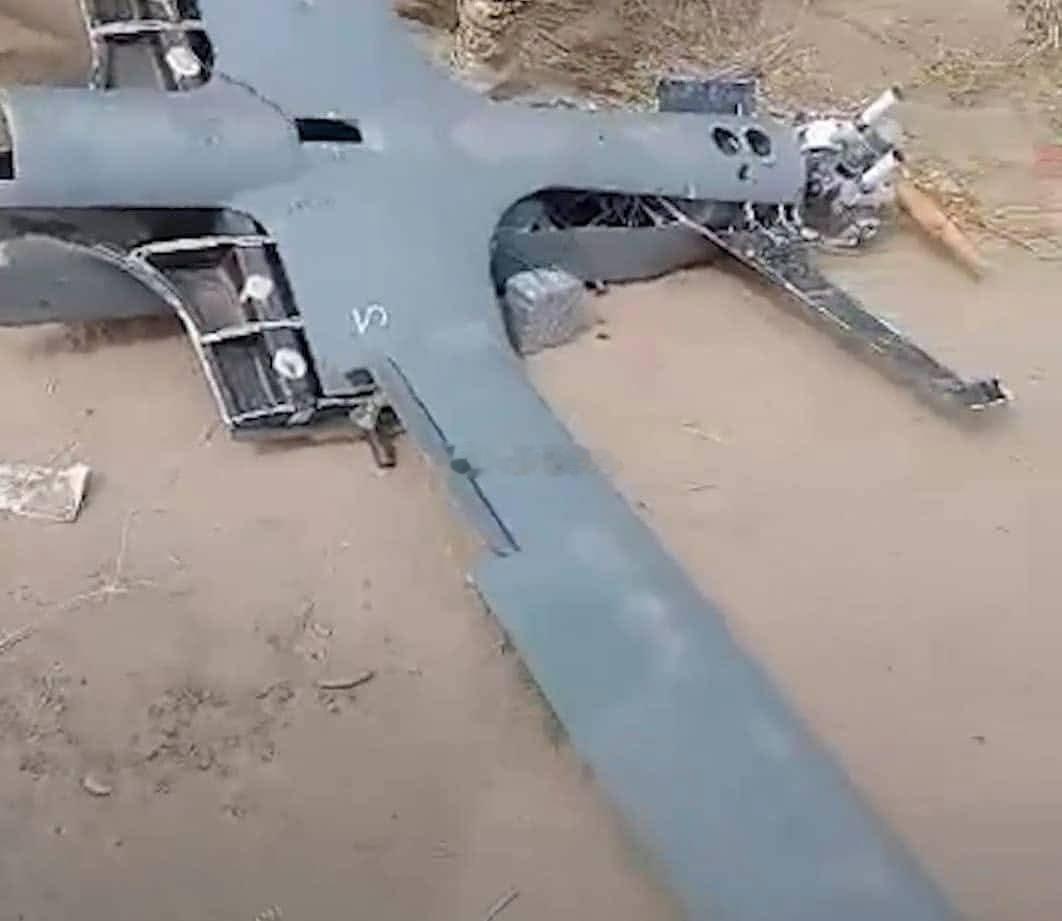 塔伊兹前线政府军击落胡塞fpv与侦查无人机
#烽火问鼎计划##也门##中东军情# ​