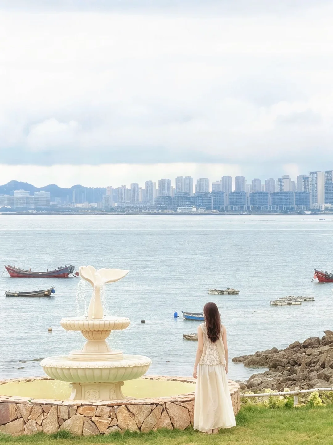 西海岸海边南法咖啡｜鲸落归海太治愈 	 西海岸银沙滩旁，一处海边南法秘...