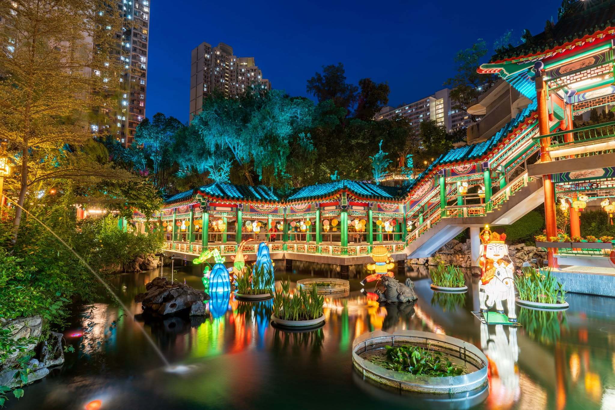 中秋节的香港黄大仙祠 ​​​