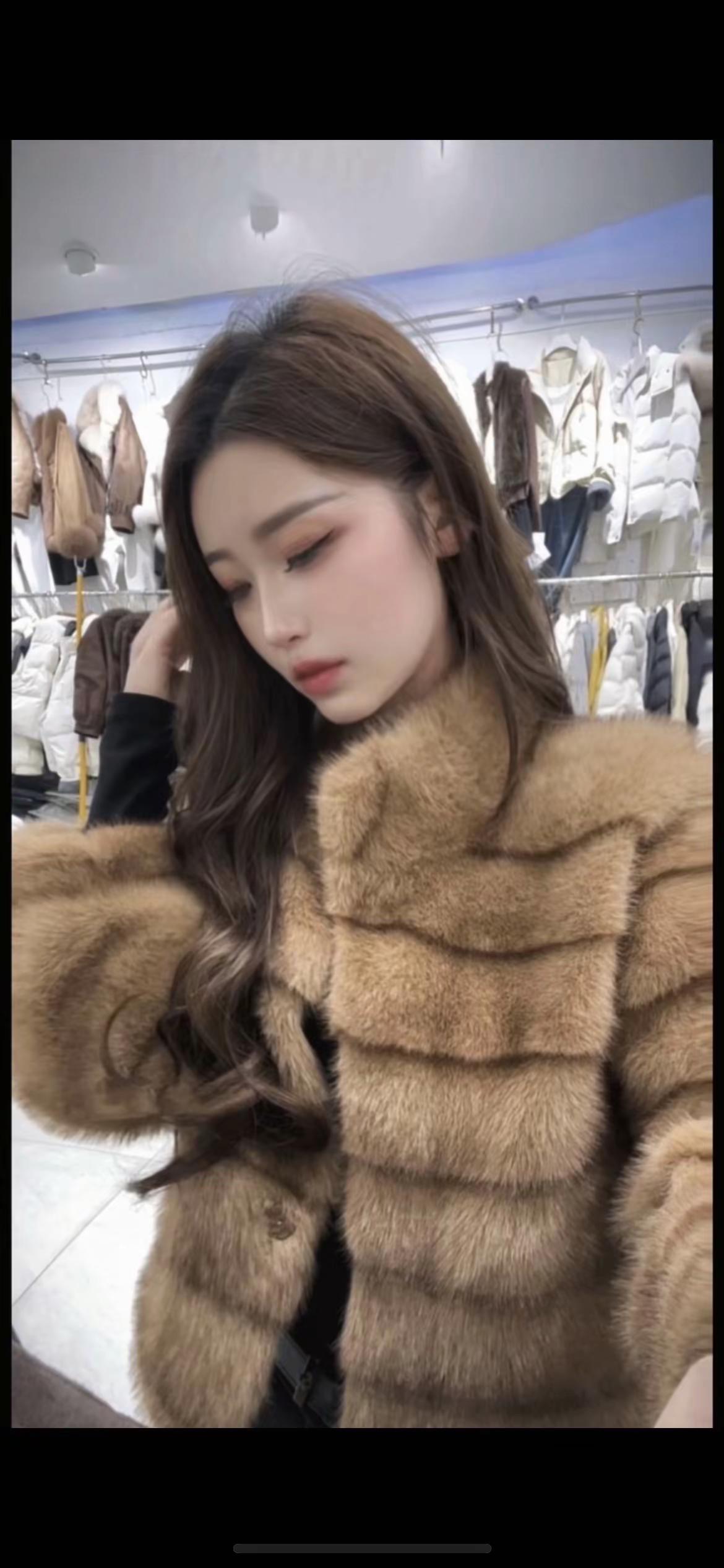 “古人云：少妇好 少妇妙 少妇风韵有味道，温柔成熟有情调 这样的少妇谁不要”