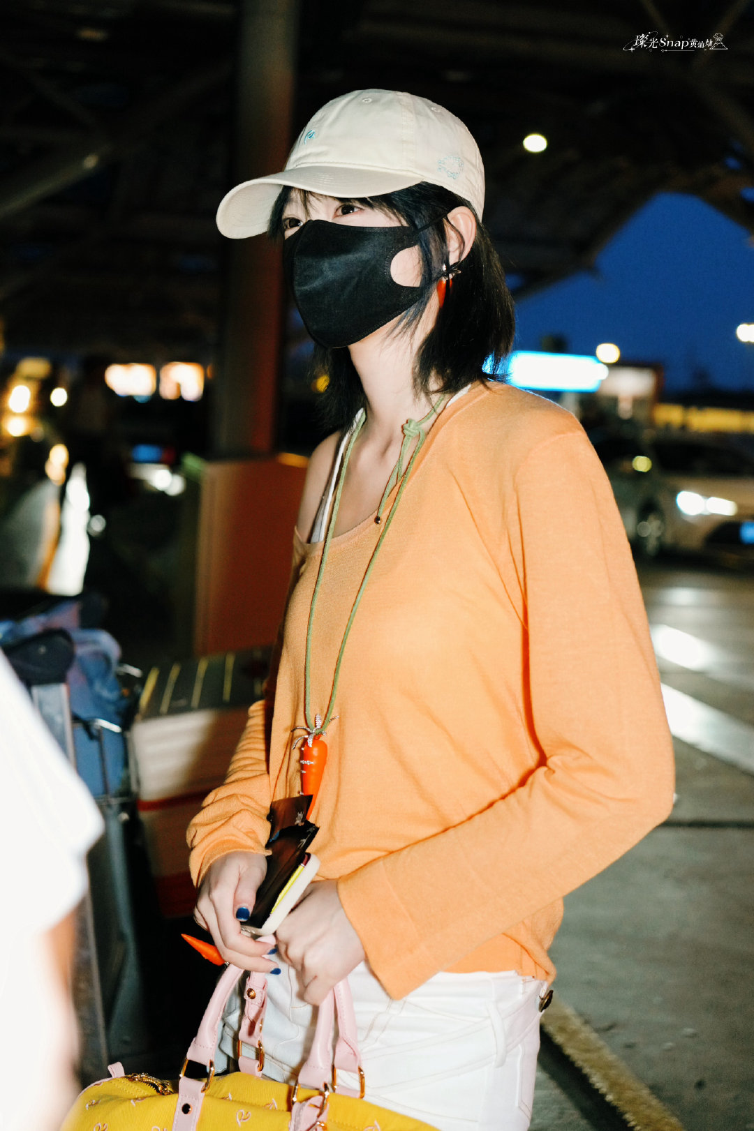 260906 PEK🛫

•#黄灿灿[超话]#  
•#黄灿灿谢谢你爱你我们都会越来越好# ​