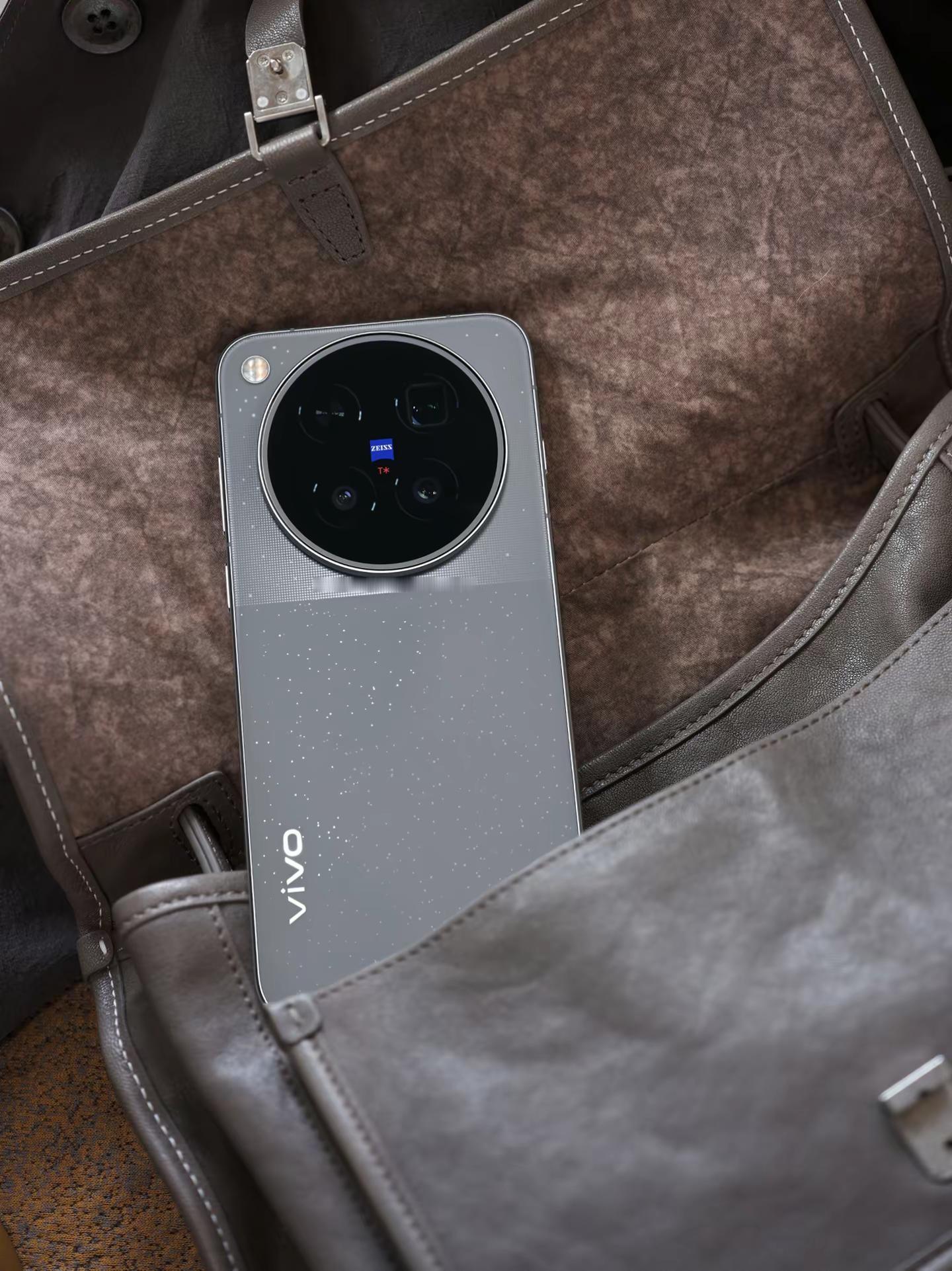 低调灰调，自带故事感颜值与影像并存手机设计美学 vivo影像体验 vivox500promax vivo蔡司影像