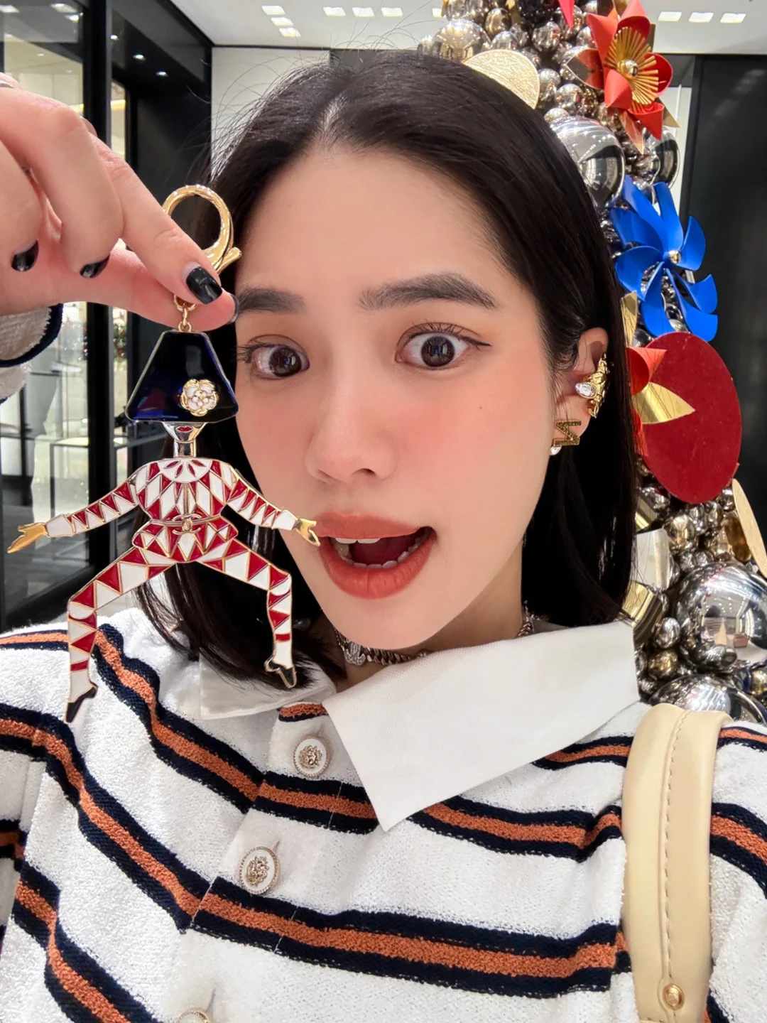 我发誓! 今年最后一次买chanel😄🎄🍷👀