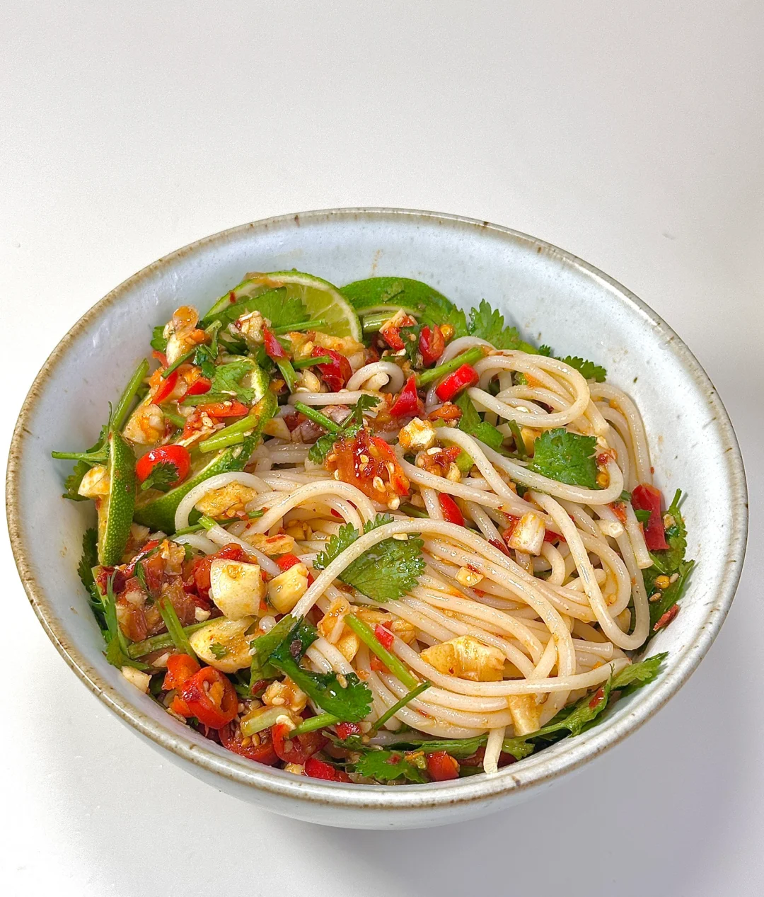 酸辣凉拌米线 劲道爽口 巨好吃～